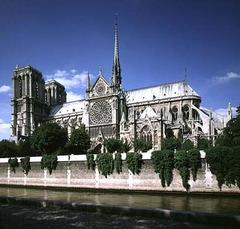Notre-Dame Tour